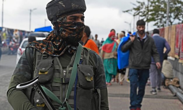 Shoot-out in Kashmir leaves 5 Indian soldiers dead