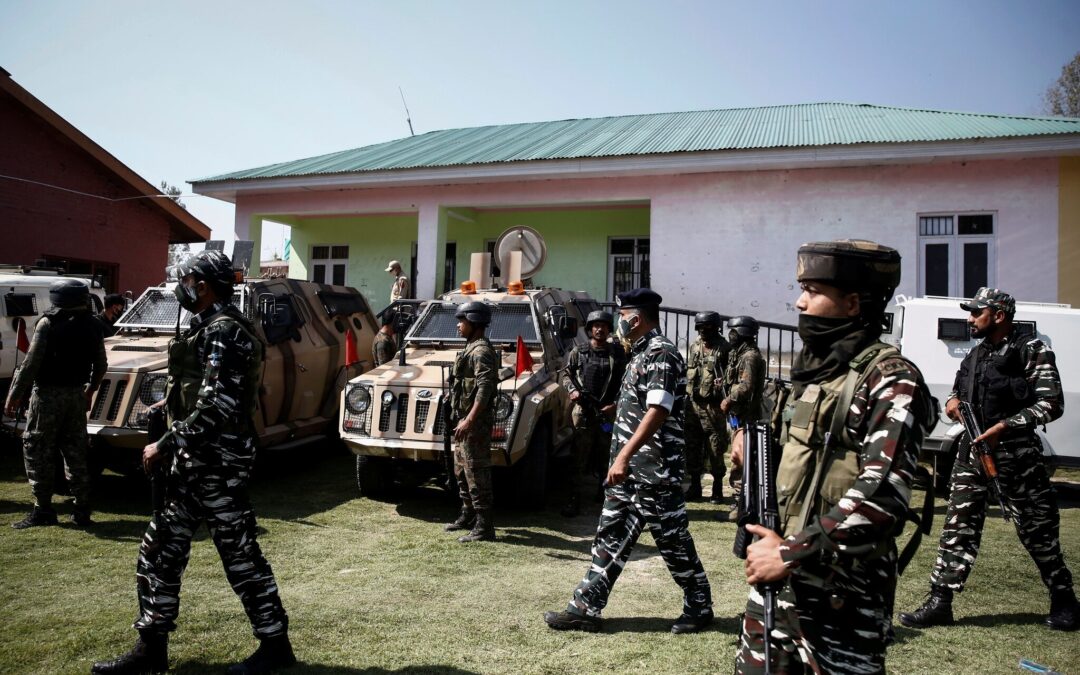 Two Teachers Are Killed in Kashmir, Where Militant Attacks Are Surging