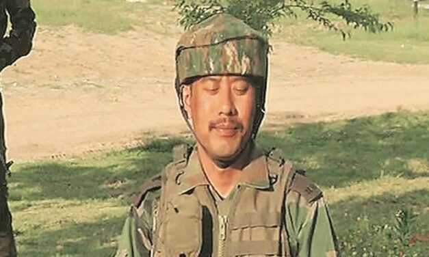 Despite probe, Army Chief gave award ‘on the spot’ to Major Gogoi who tied man to jeep