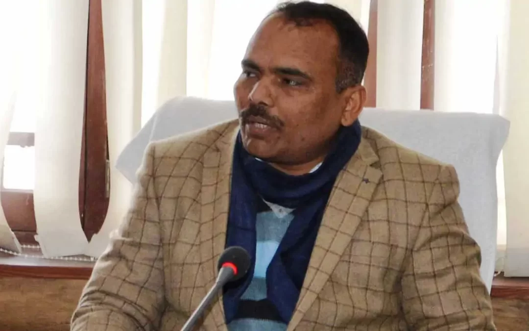 Ensure CID verification of all employees appointed after 2018: Div Com Kashmir to DCs
